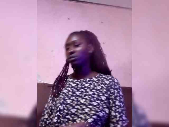 Africanqueen20 webcam