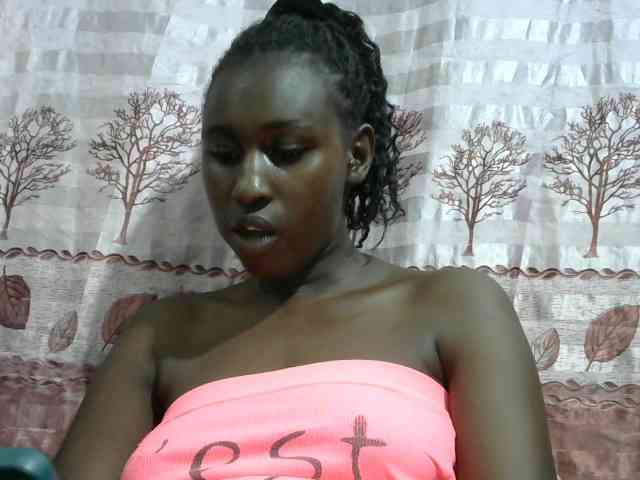 Africanqueen20 webcam