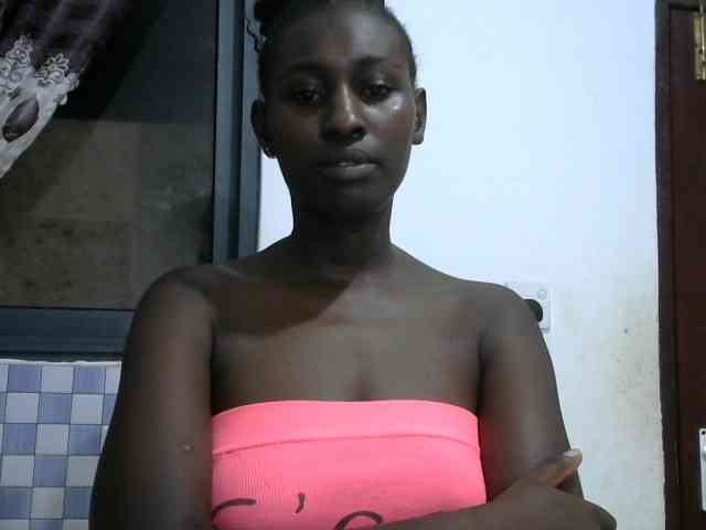 Africanqueen20 webcam