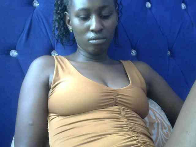 Africanqueen20 webcam