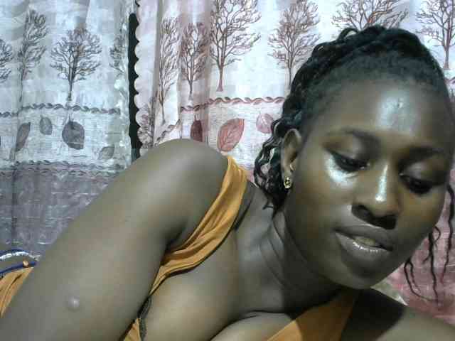 Africanqueen20 webcam