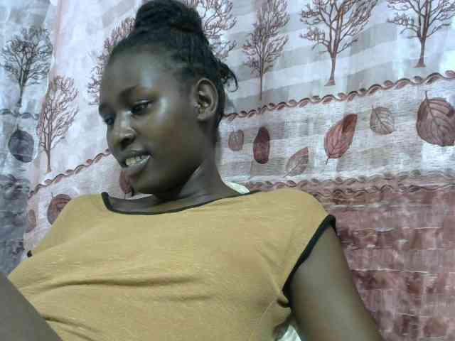 Africanqueen20 webcam