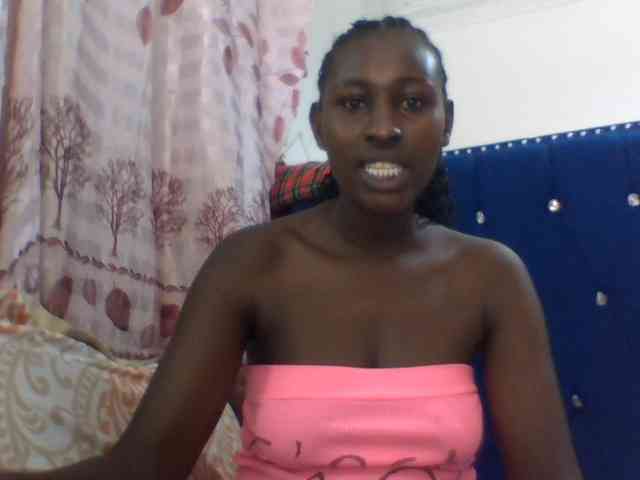 Africanqueen20 webcam