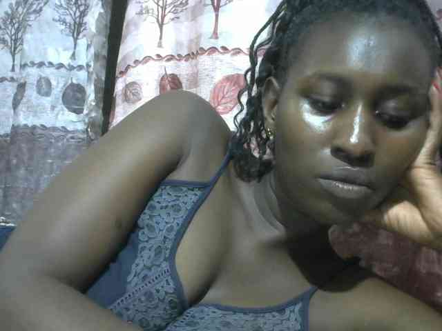 Africanqueen20 webcam