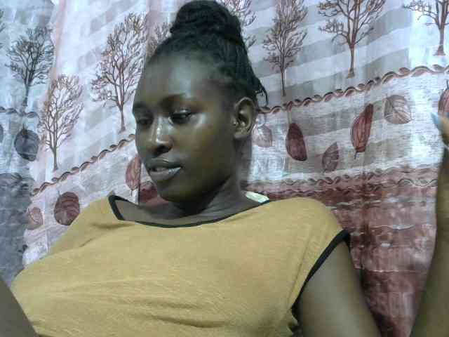 Africanqueen20 webcam