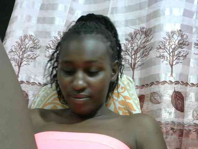 Africanqueen20 webcam