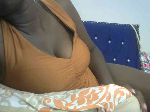 Africanqueen20 webcam