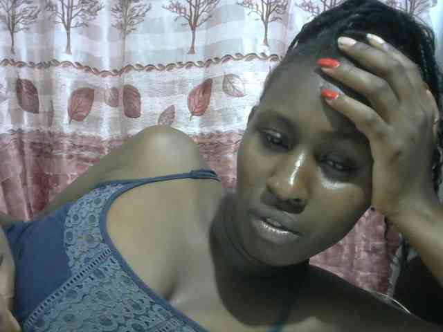 Africanqueen20 webcam