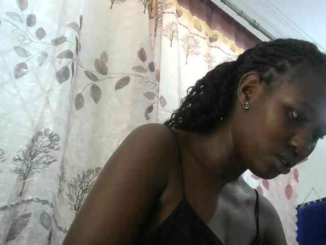 Africanqueen20 webcam