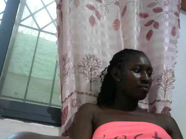 Africanqueen20 webcam