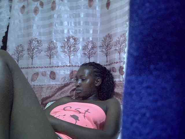 Africanqueen20 webcam