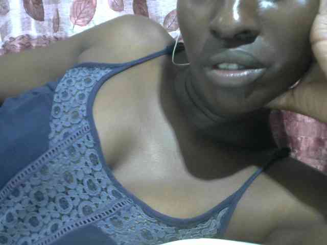 Africanqueen20 webcam