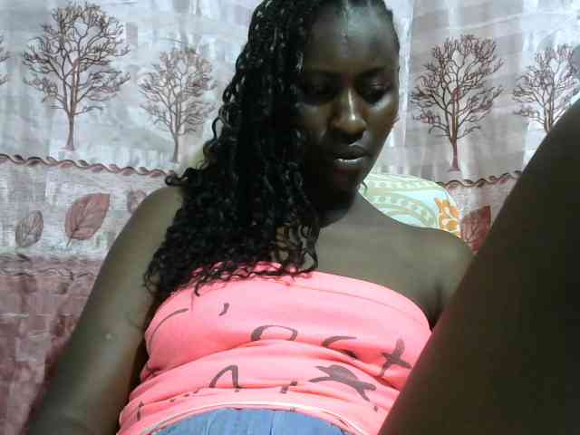 Africanqueen20 webcam