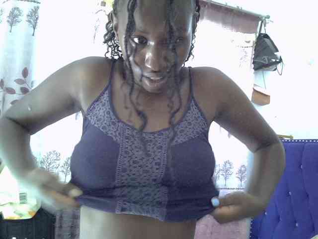 Africanqueen20 webcam
