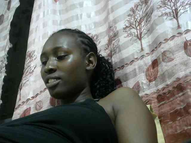 Africanqueen20 webcam