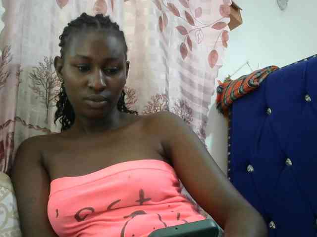 Africanqueen20 webcam