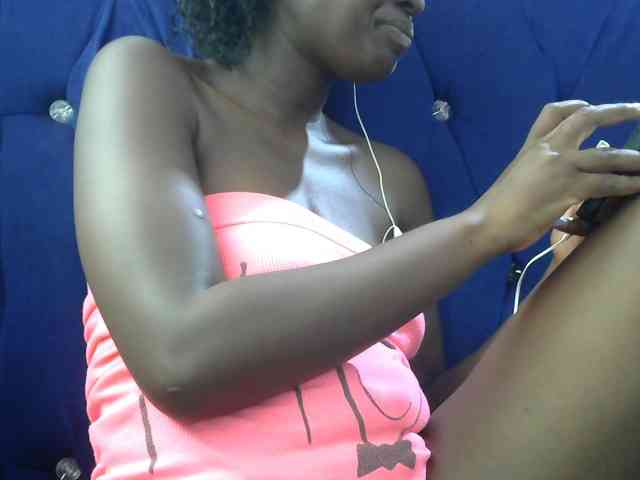 Africanqueen20 webcam