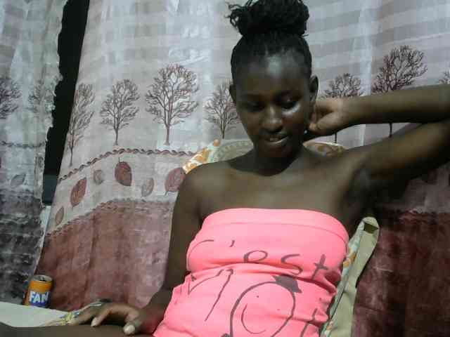 Africanqueen20 webcam