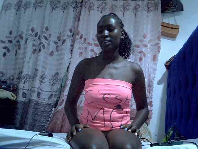 Africanqueen20 webcam