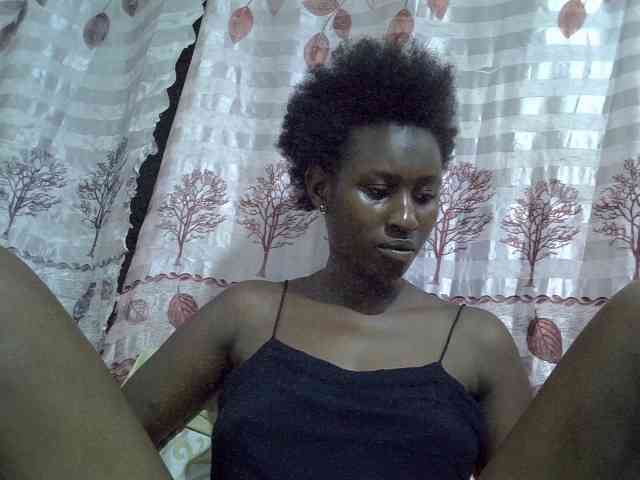 Africanqueen20 webcam
