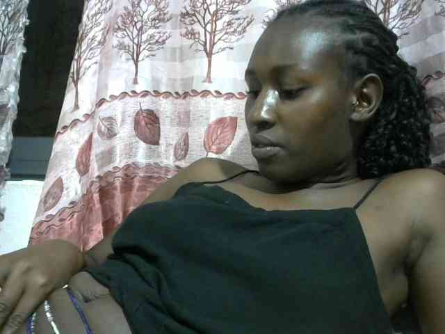 Africanqueen20 webcam