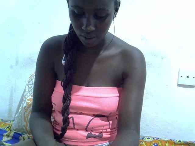 Africanqueen20 webcam