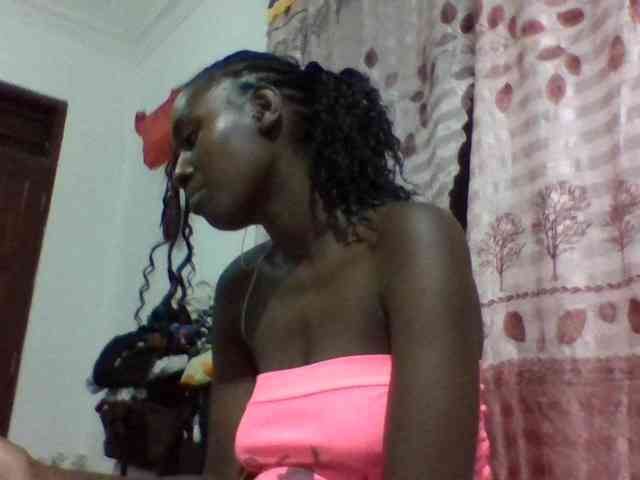 Africanqueen20 webcam