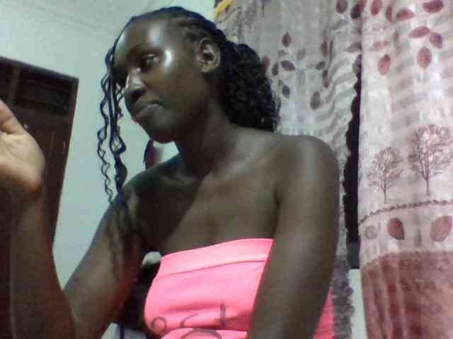 Africanqueen20 webcam