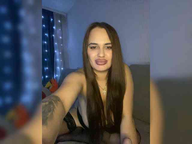 Sweetgirl31111 webcam