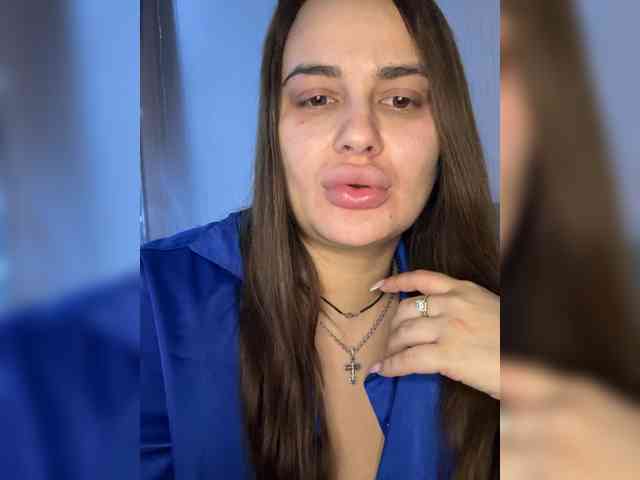 Sweetgirl31111 webcam