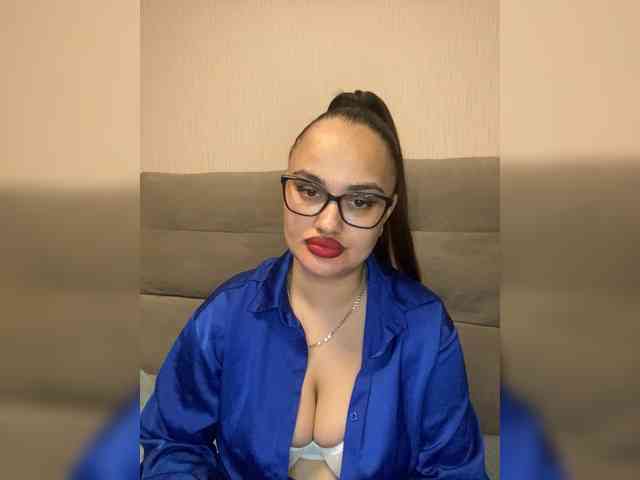 Sweetgirl31111 webcam