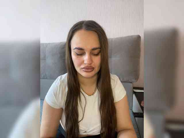 Sweetgirl31111 webcam