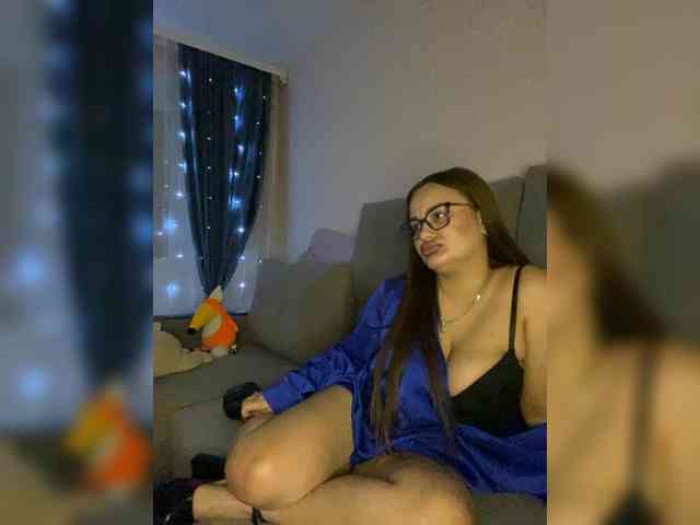 Sweetgirl31111 webcam