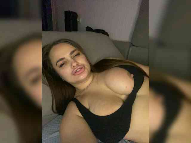 Sweetgirl31111 webcam