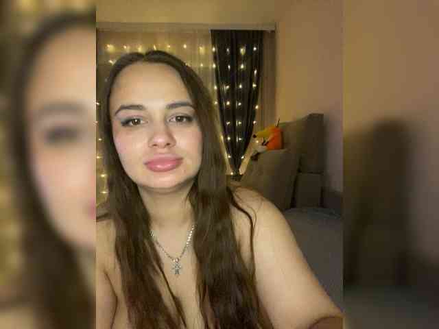 Sweetgirl31111 webcam