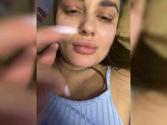 Sweetgirl31111 webcam