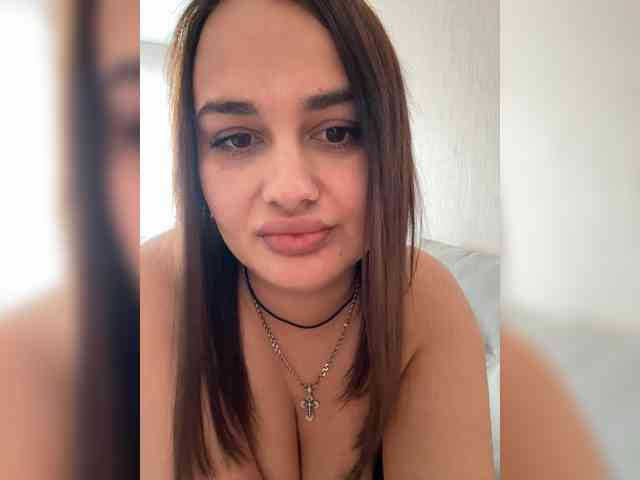 Sweetgirl31111 webcam