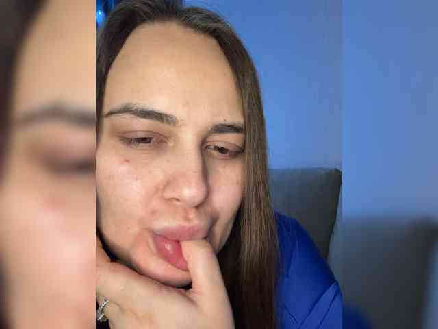 Sweetgirl31111 webcam