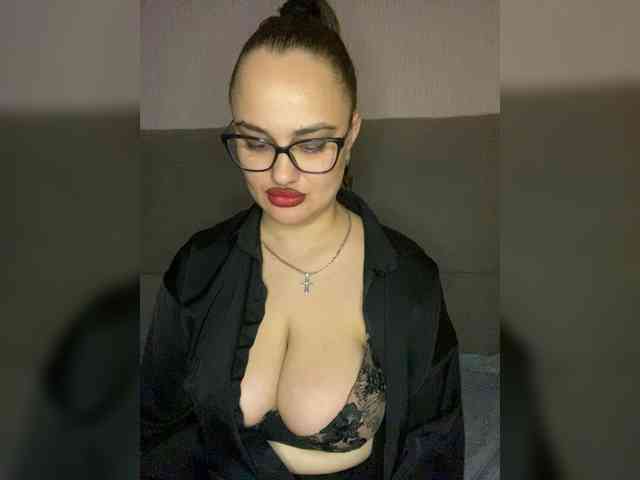 Sweetgirl31111 webcam