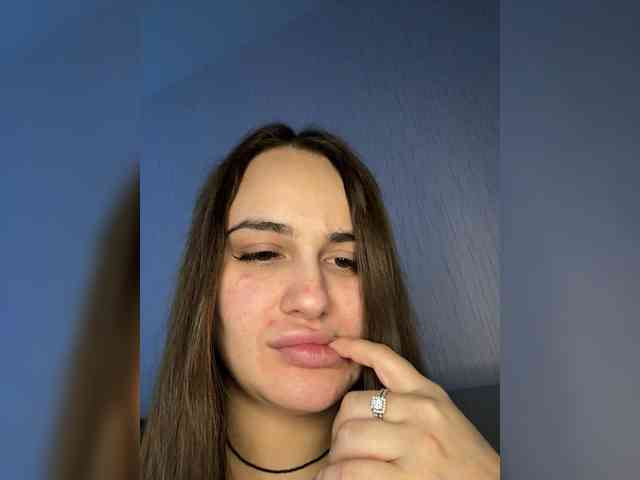 Sweetgirl31111 webcam