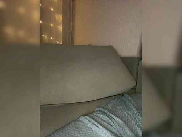 Sweetgirl31111 webcam