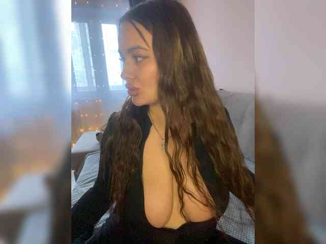 Sweetgirl31111 webcam