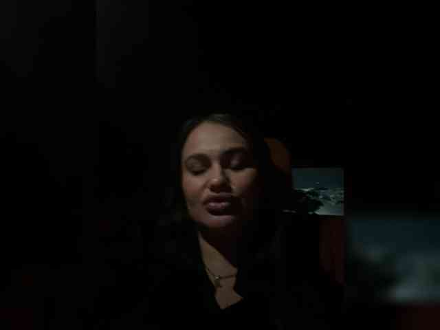 Sweetgirl31111 webcam