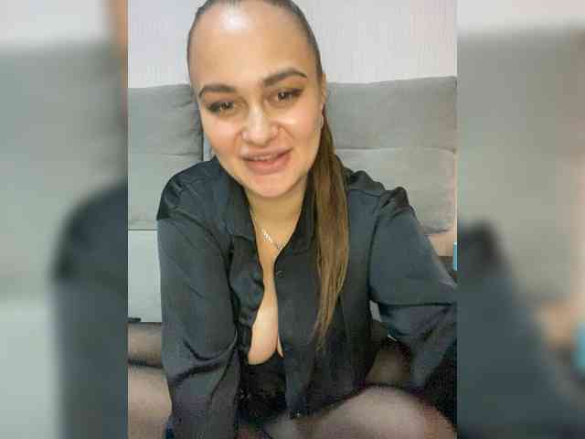 Sweetgirl31111 webcam