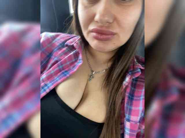 Sweetgirl31111 webcam