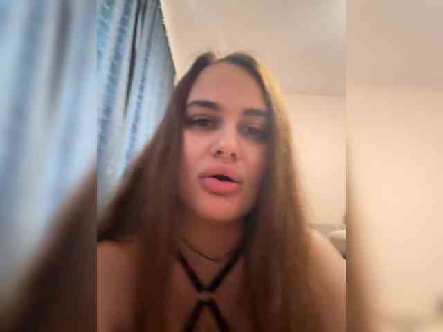 Sweetgirl31111 webcam
