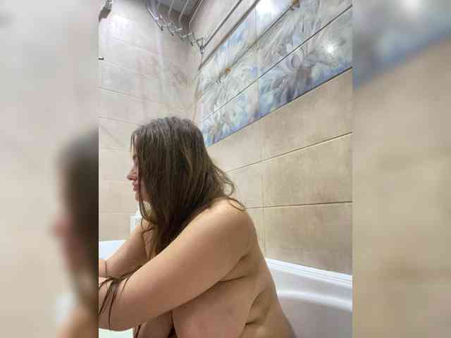 Sweetgirl31111 webcam