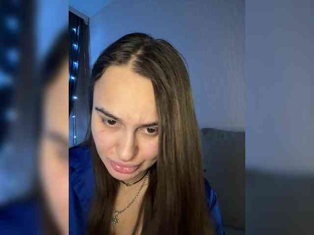 Sweetgirl31111 webcam