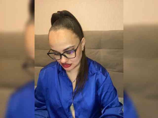 Sweetgirl31111 webcam