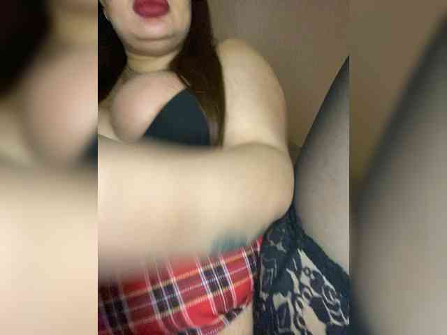 Sweetgirl31111 webcam